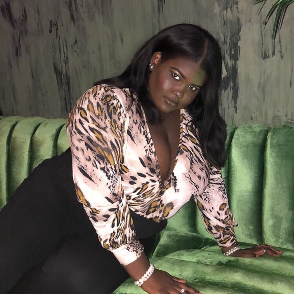 Meet your Posher, Itoro - Picture 1 of 1